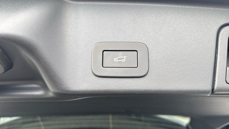 Land Rover Range Rover Evoque 2.0 D200 Edition 5dr Auto Diesel Hatchback